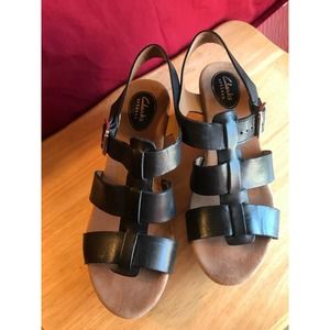 Clarks 9.5 Platform Sandals